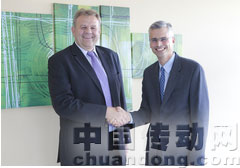 Cognex COO Robert Willet和B&R總經(jīng)理 Han Wimmer開創(chuàng)了基于POWERLINK的合作。
