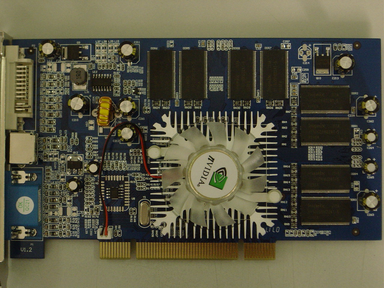 威興達(dá)VAGF-5200 PCI 總線顯卡