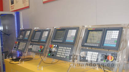 廣泰數(shù)控攜數(shù)控新品亮相CCMT2010