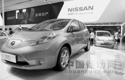聆風是日產(chǎn)旗下第一款真正的零排放純電動汽車