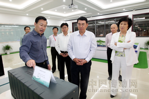 國家電力監(jiān)管委員會副主席史玉波一行到青島薛家島電動汽車充換示范電站視察指導工作