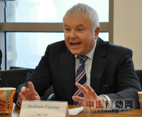 西門子企業(yè)通信集團(tuán)歐洲、中東、非洲以及亞太地區(qū)運(yùn)營(yíng)總經(jīng)理沃爾夫勒姆?菲舍爾